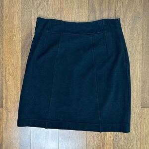 Theory Black Skirt Sz. 6